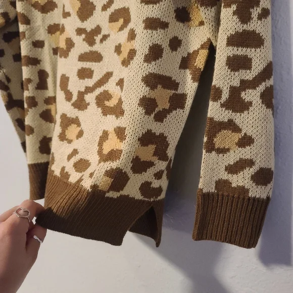 Sweater NWOT - Picture 4 of 7